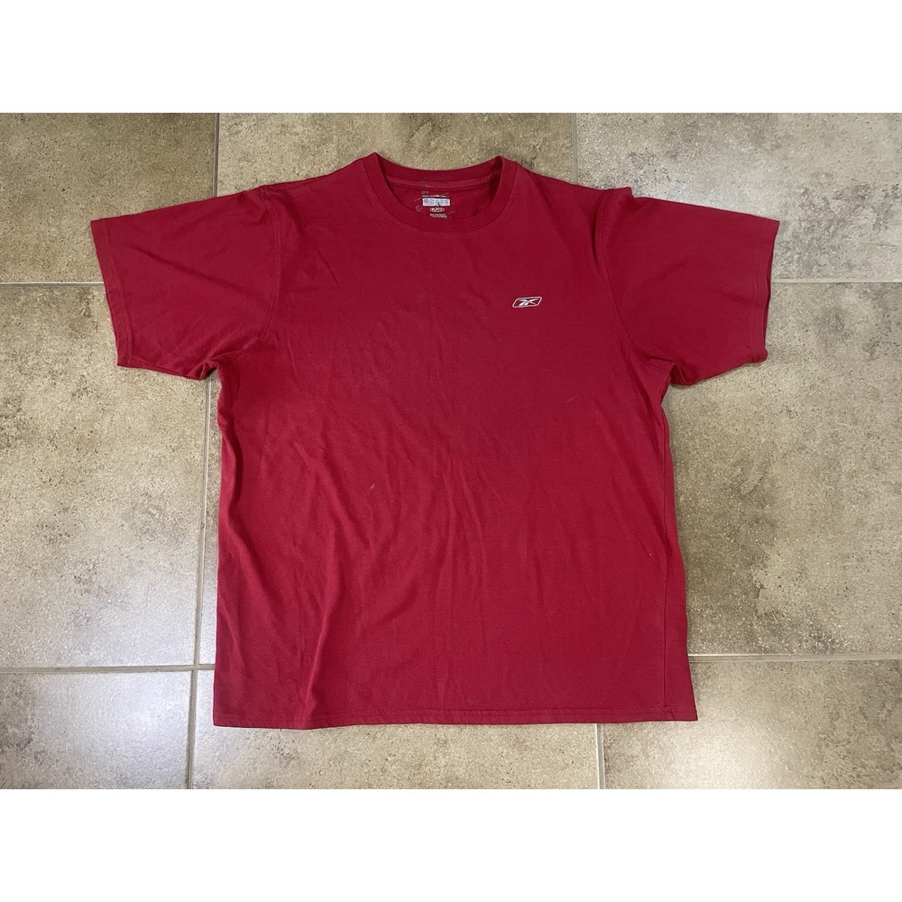 Reebok Men's Sz M Short Sleeve Athletic Shirt Red Orange Gym Shirt Casual